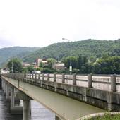 HINTON - Temple Street (WV Rte 20), New River Bridge