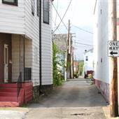 WELLSBURG - Alley [Between Yankee & Charles Streets]
