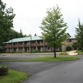 ALPINE LAKE RESORT - Motel