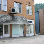 College Town Hair'um