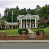 HOUSE - 825 Main Street