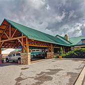 STONEWALL JACKSON LAKE STATE PARK & RESORT - Lodge Exteriors