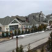 Snowshoe Resort - Village, DAY