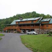 SMOKE HOLE ATTRACTIONS - Smoke Hole Resort & Log Cabins