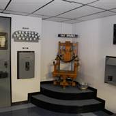 [OLD SECTION / HAS BEEN REMODELED] WEST VIRGINIA STATE PENITENTIARY - Interiors, Museum Exhibit