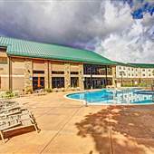 STONEWALL JACKSON LAKE STATE PARK & RESORT - Lodge Pool Area