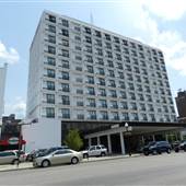 Pullman Plaza Hotel