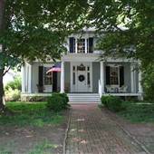 Carriage Inn Bed & Breakfast