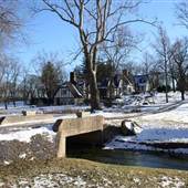 HILLBROOK INN - Exteriors, Driveway