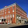 Lowe Hotel