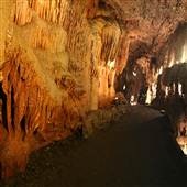 SMOKE HOLE ATTRACTIONS - Smoke Hole Caverns